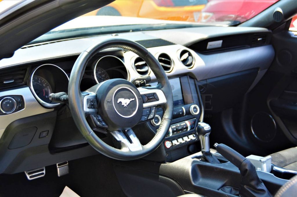 Аренда ford mustang 2.3 ecoboost shelby в Дубае