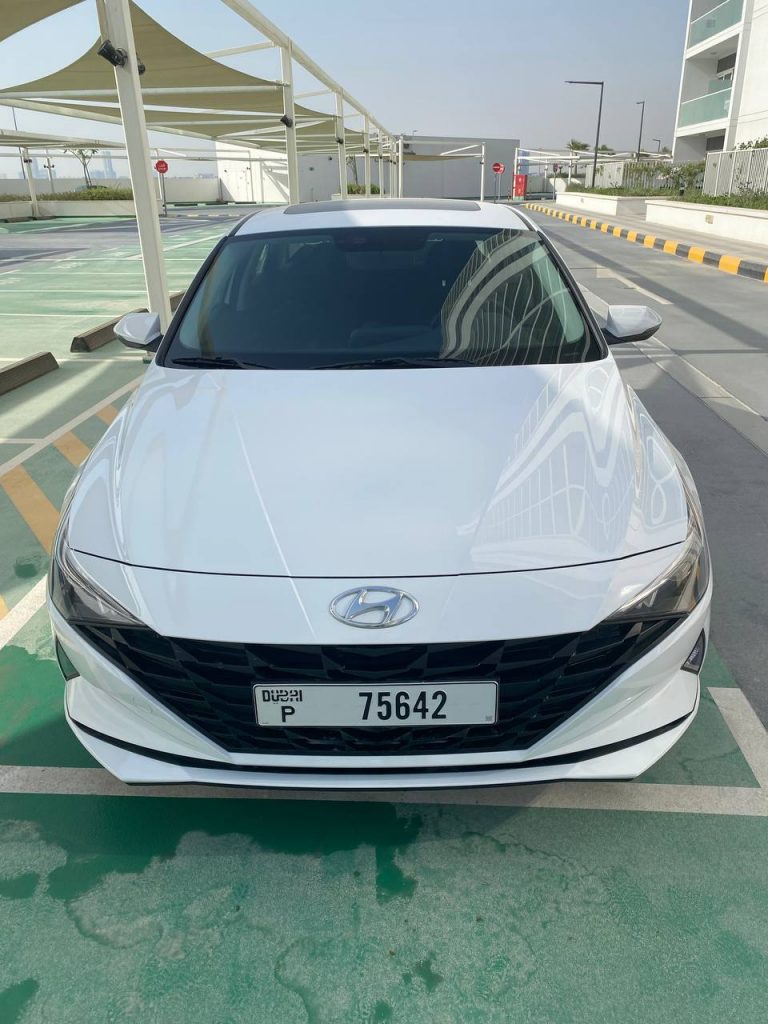 Аренда Hunday Elantra 2022 White в Дубае