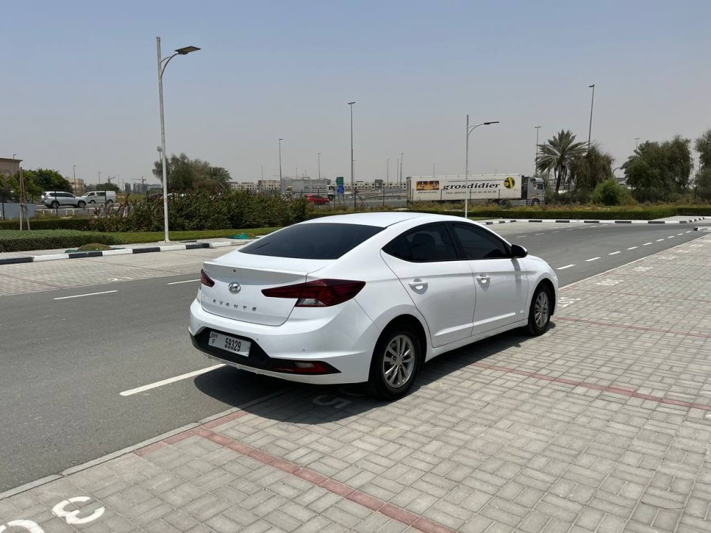 Аренда Hyundai Avante 2020 в Дубае