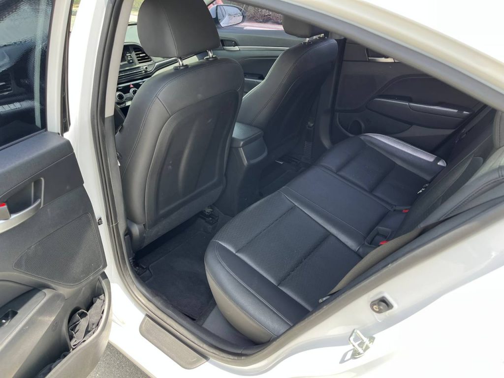 Аренда Hyundai Avante 2020 в Дубае