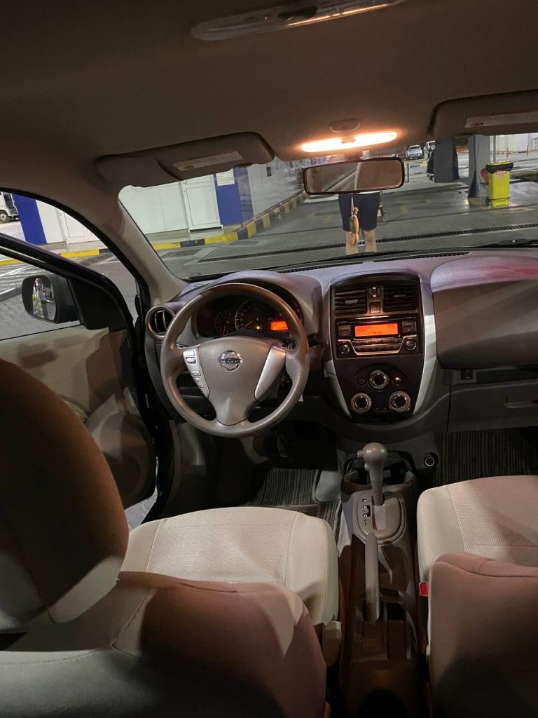 Аренда Nissan sanny Grey в Дубае