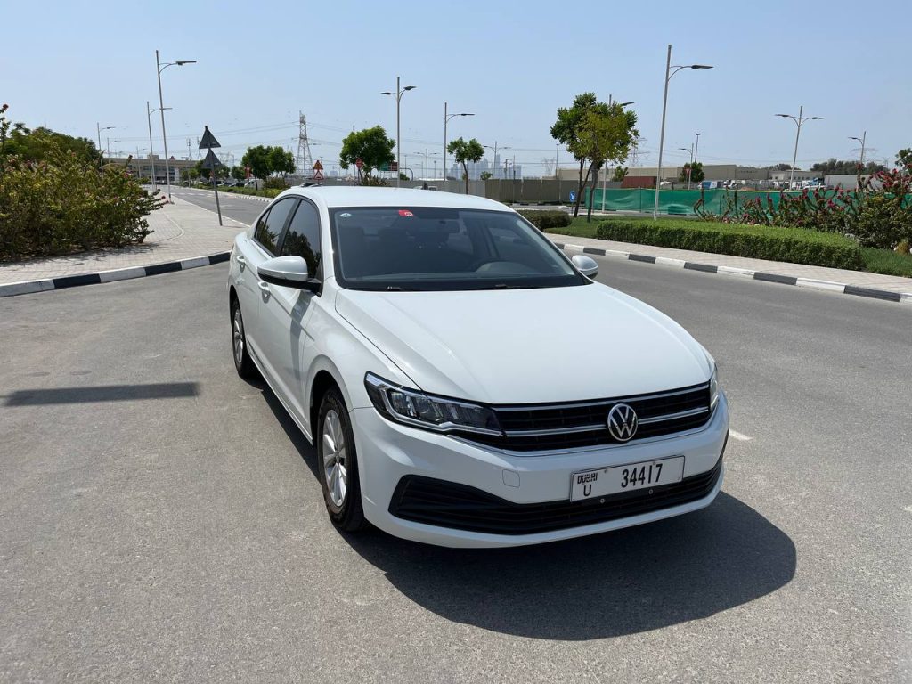 Аренда volkswagen bora 2022 в Дубае