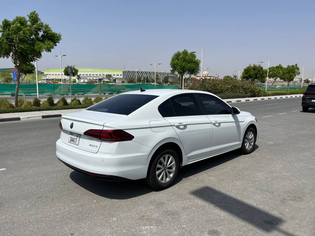 Аренда volkswagen bora 2022 в Дубае