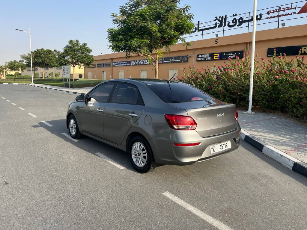 Аренда Kia Pegas 2022 в Дубае