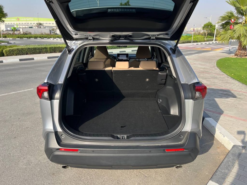 Аренда Toyota Rav4 в Дубае