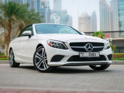 Аренда Mercedes с300 cabrio white в Дубае