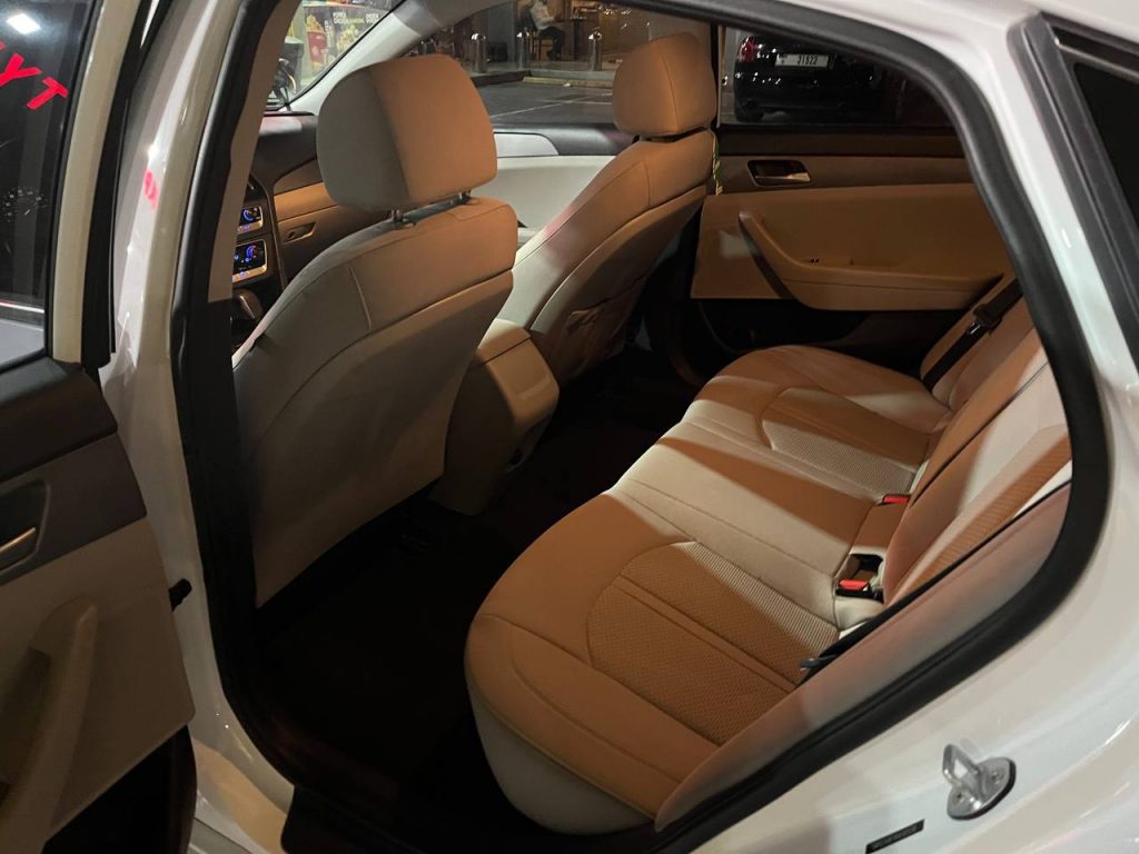 Аренда Hundai sonata white в Дубае