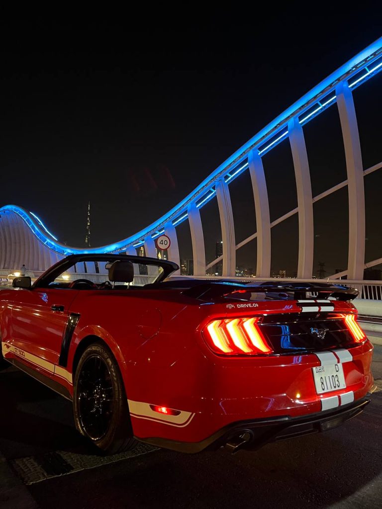 Аренда Ford Mustang 2.3 EcoBoost cabrio