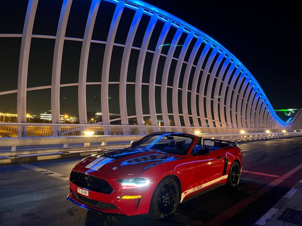 Аренда Ford Mustang 2.3 EcoBoost cabrio