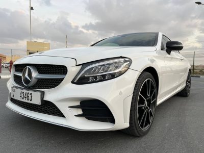 Аренда Mercedes C 300 white в Дубае