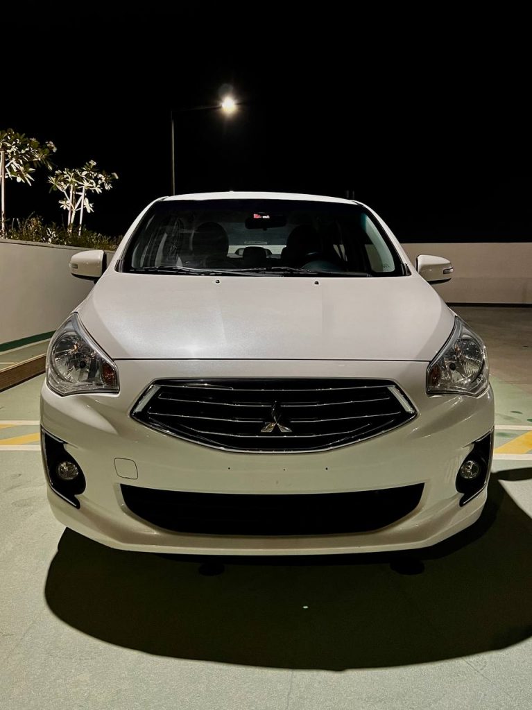 Арендовать mitsubishi attrage в Дубае