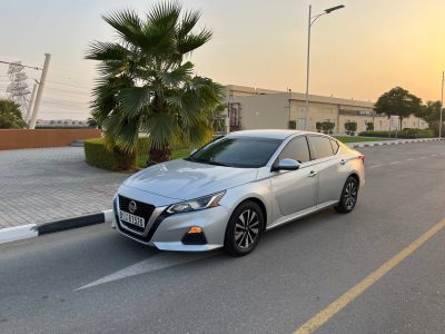 Арендовать Nissan Altima в Дубае