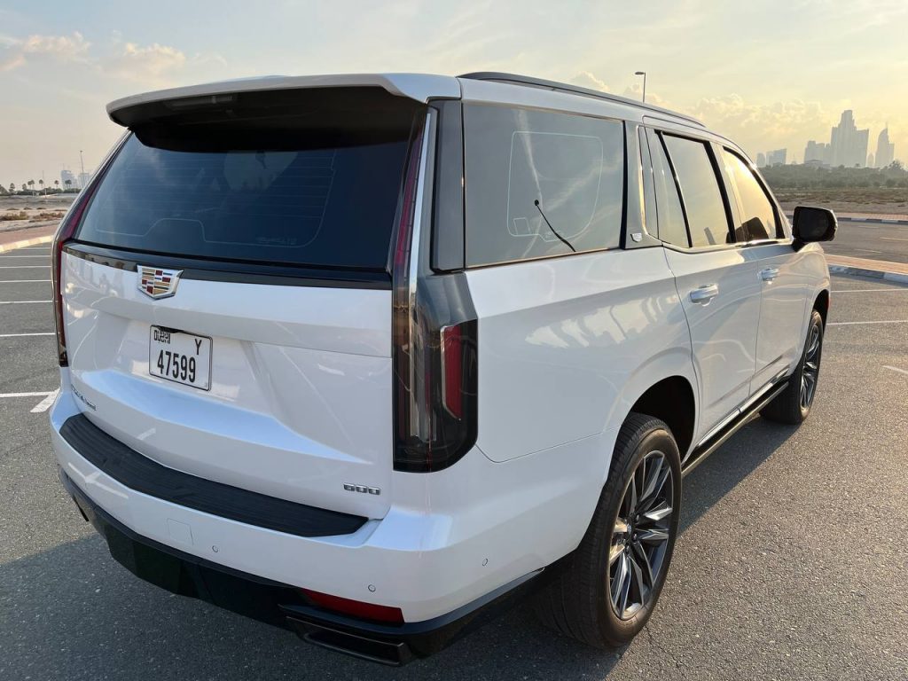Аренда Cadillac Escalade 5 в Дубае