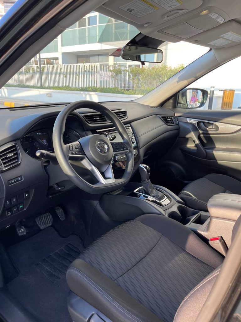 Аренда Nissan X-trail в Дубае