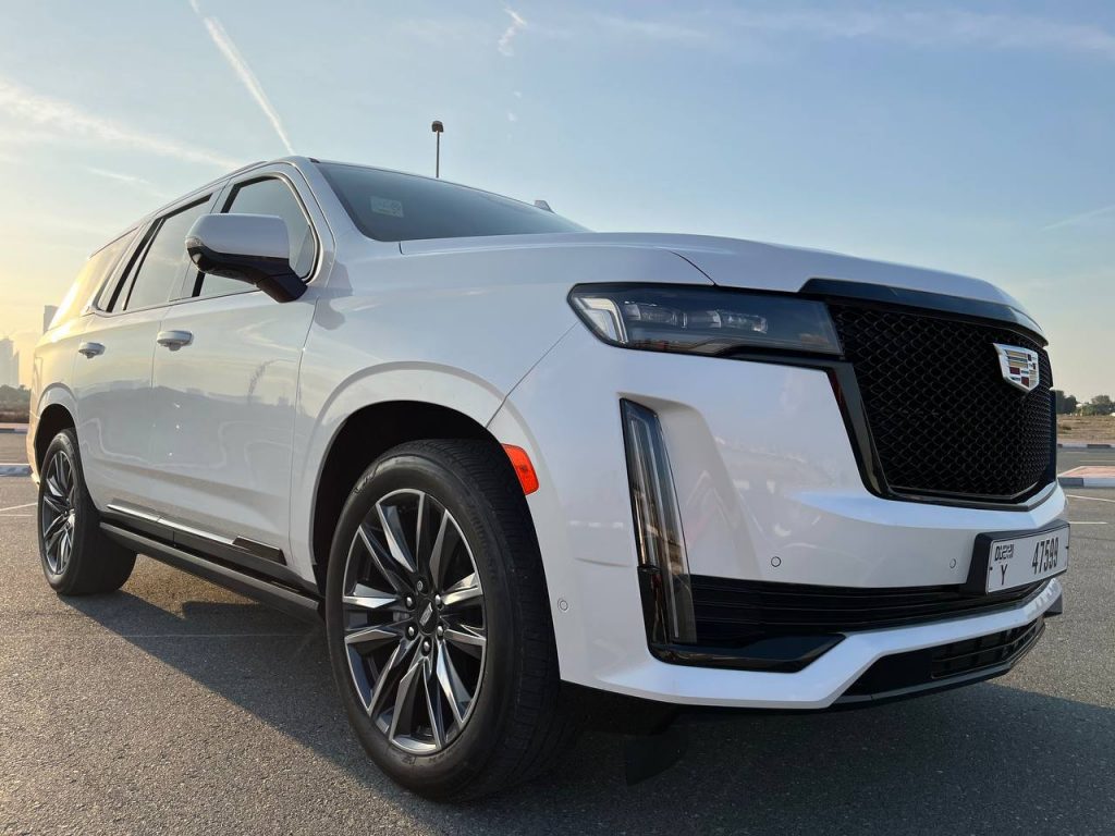 Аренда Cadillac Escalade 5 в Дубае