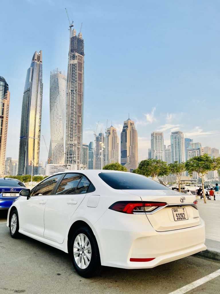 Аренда Toyota Corolla в Дубае