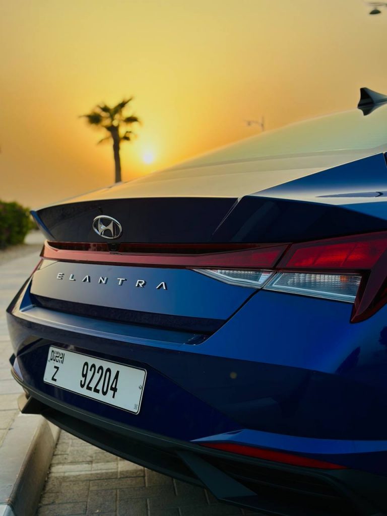 Аренда Hyundai Elantra в Дубае