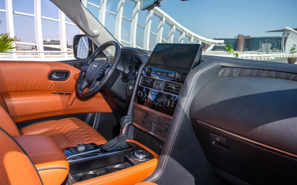 Аренда Nissan Patrol в Дубае white