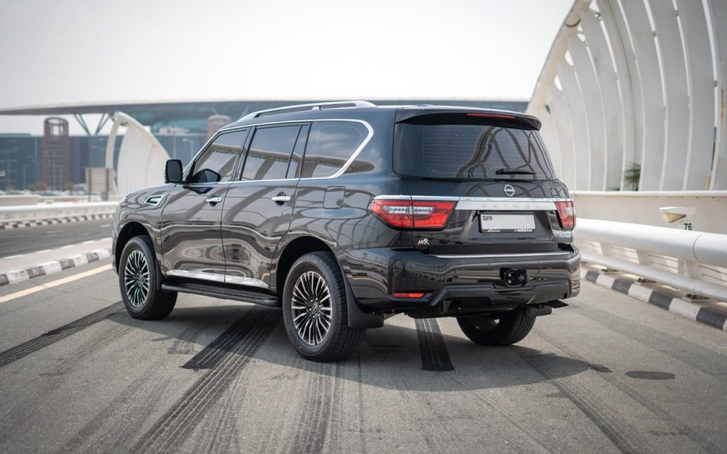 Аренда Nissan Patrol в Дубае black