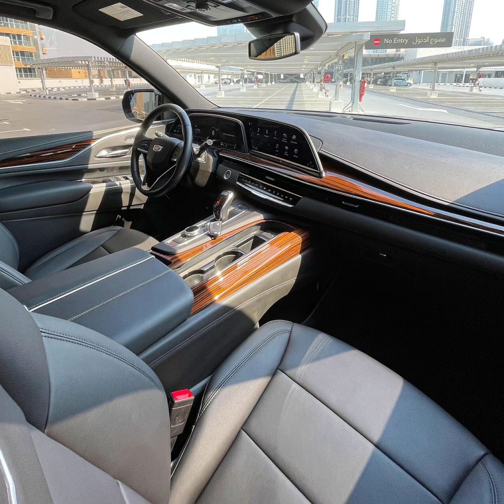 Аренда CADILLAC ESCALADE 2023 в Дубае