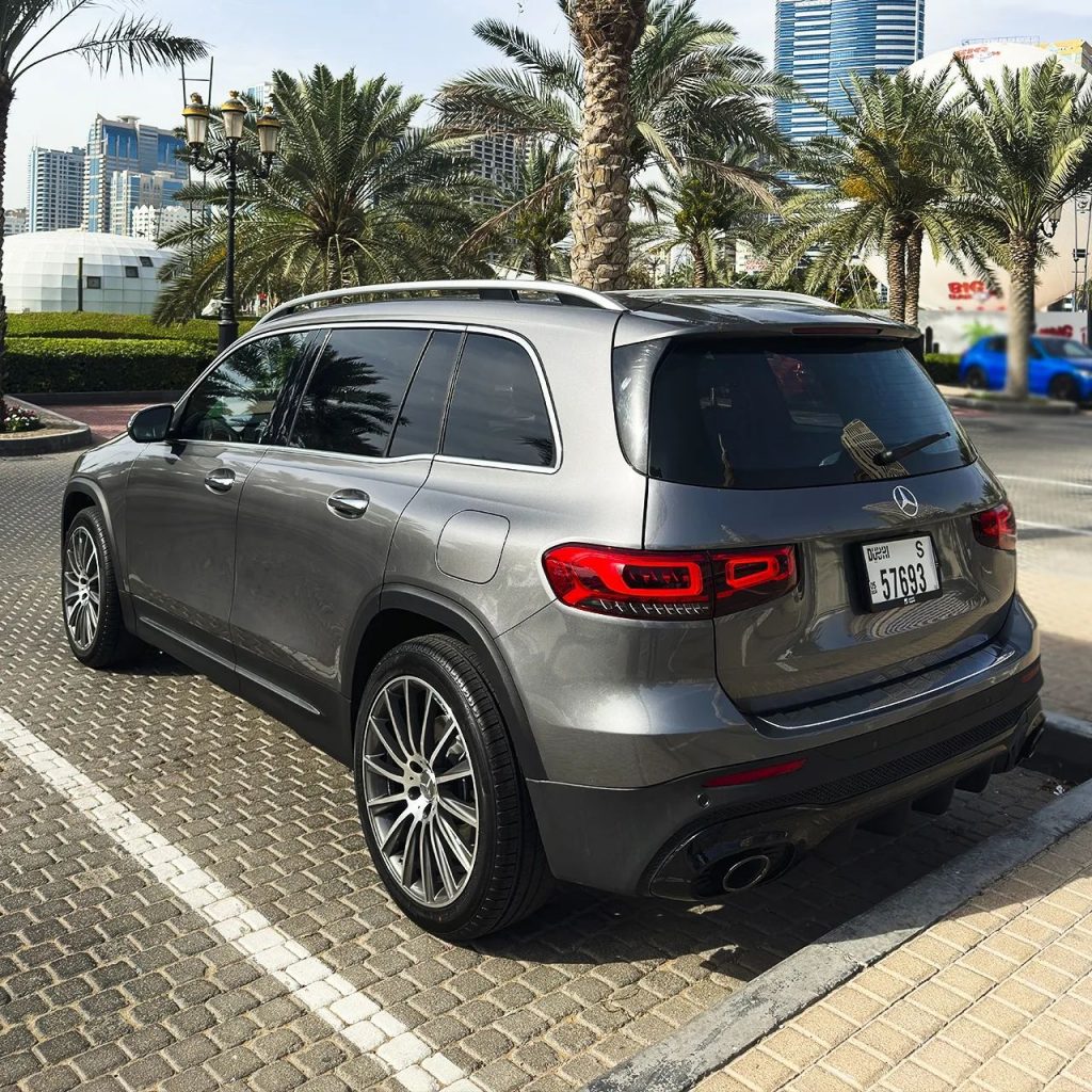 Аренда MERCEDS-BENZ 250 AMG в Дубае GRAY