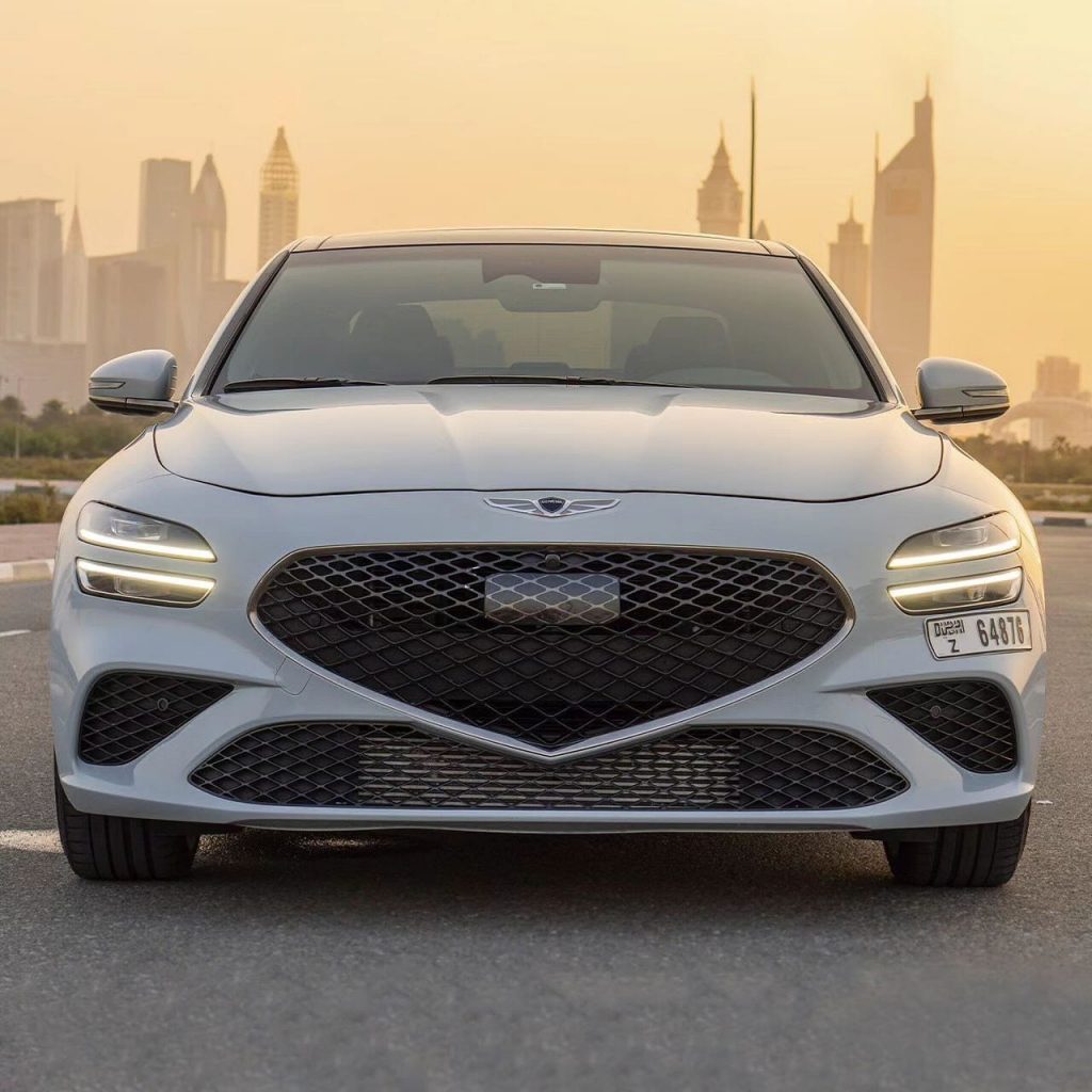 Аренда GENESIS G70 в Дубае white