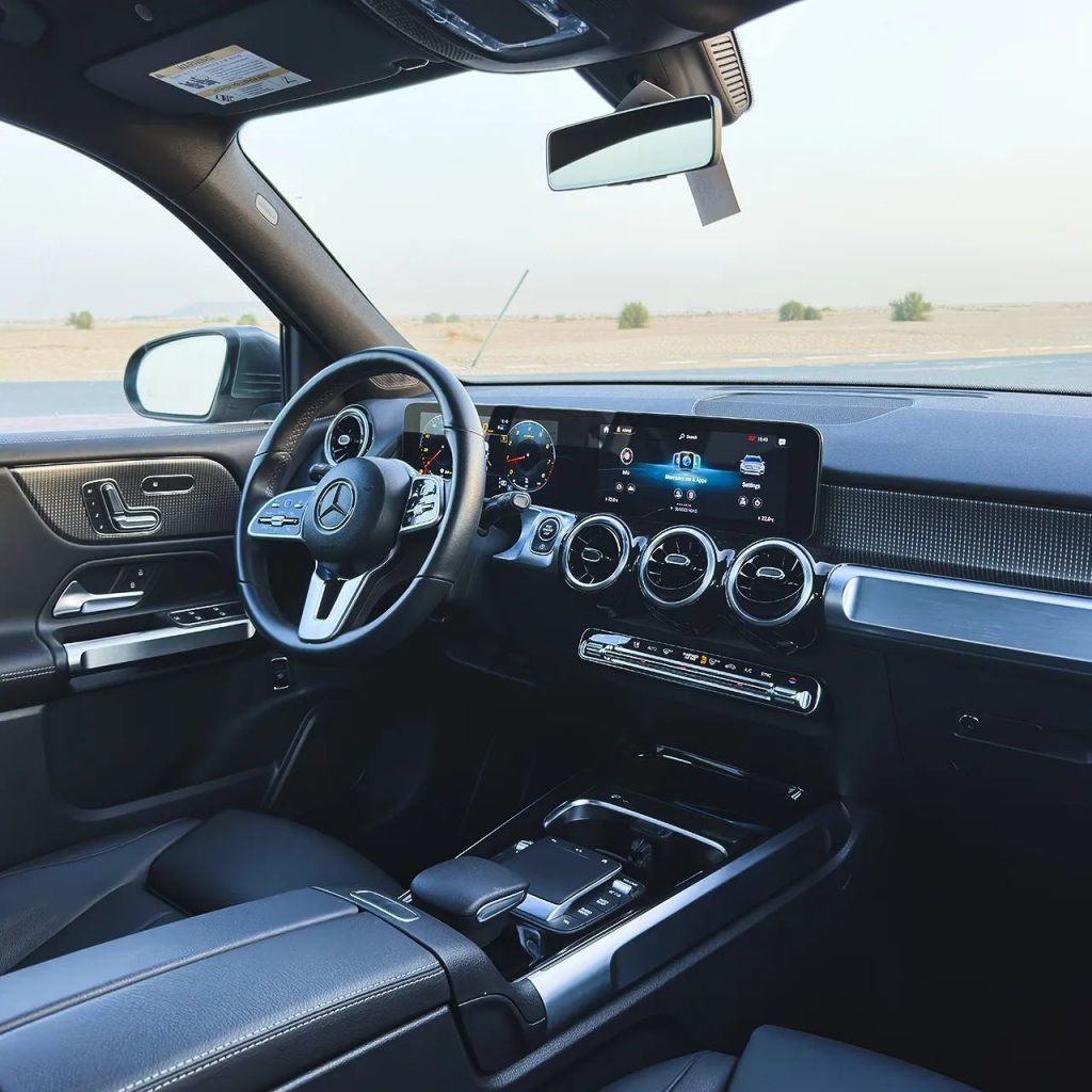 Аренда MERCEDS-BENZ 250 AMG в Дубае GRAY