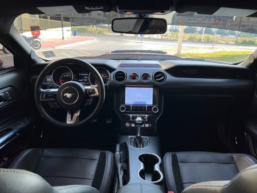 Аренда Ford Mustang GT V8 в Дубае