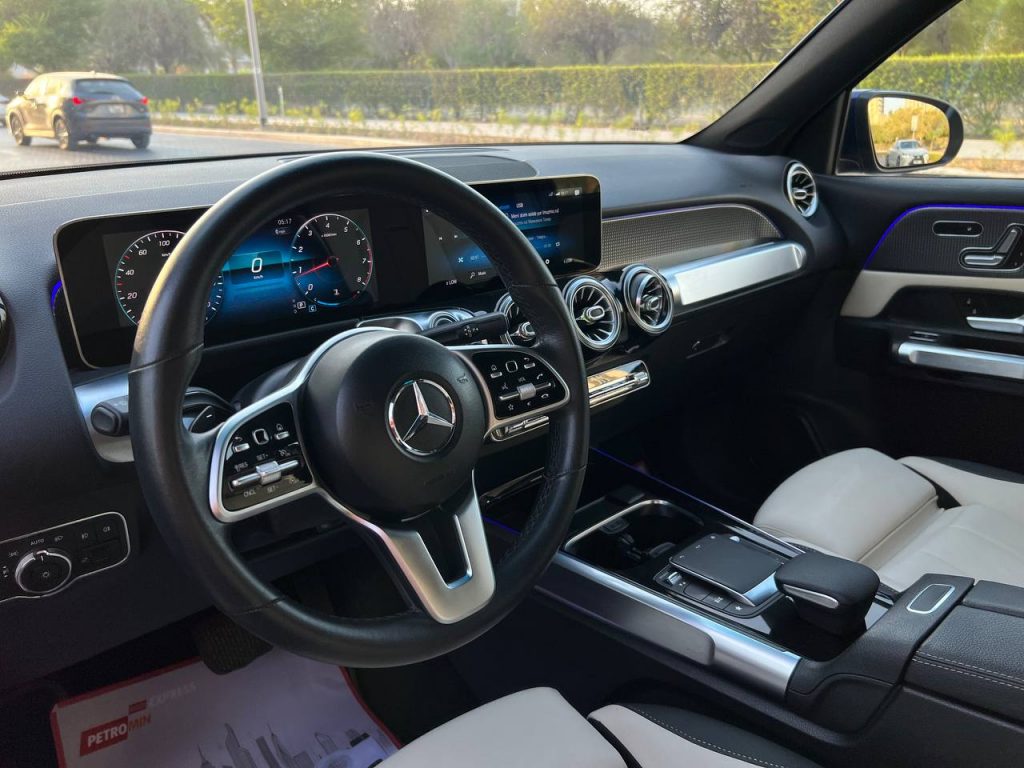 Аренда Mercedes Benz GLB 250 AMG в Дубае