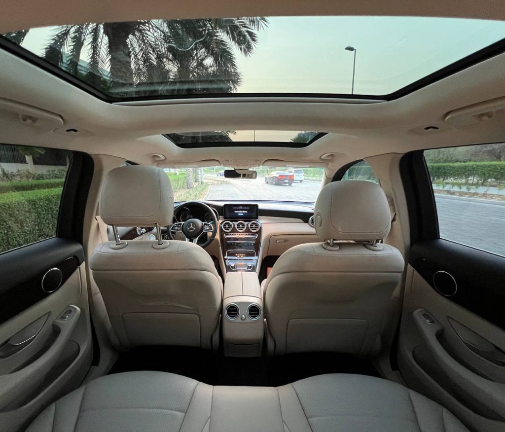 Аренда Mercedes Benz GLC 300 AMG в Дубае