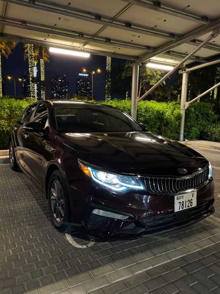 Аренда Kia optima в Дубае brown