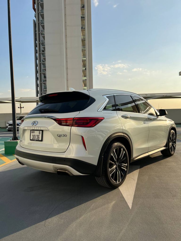 Арендовать infiniti qx50 в Дубае