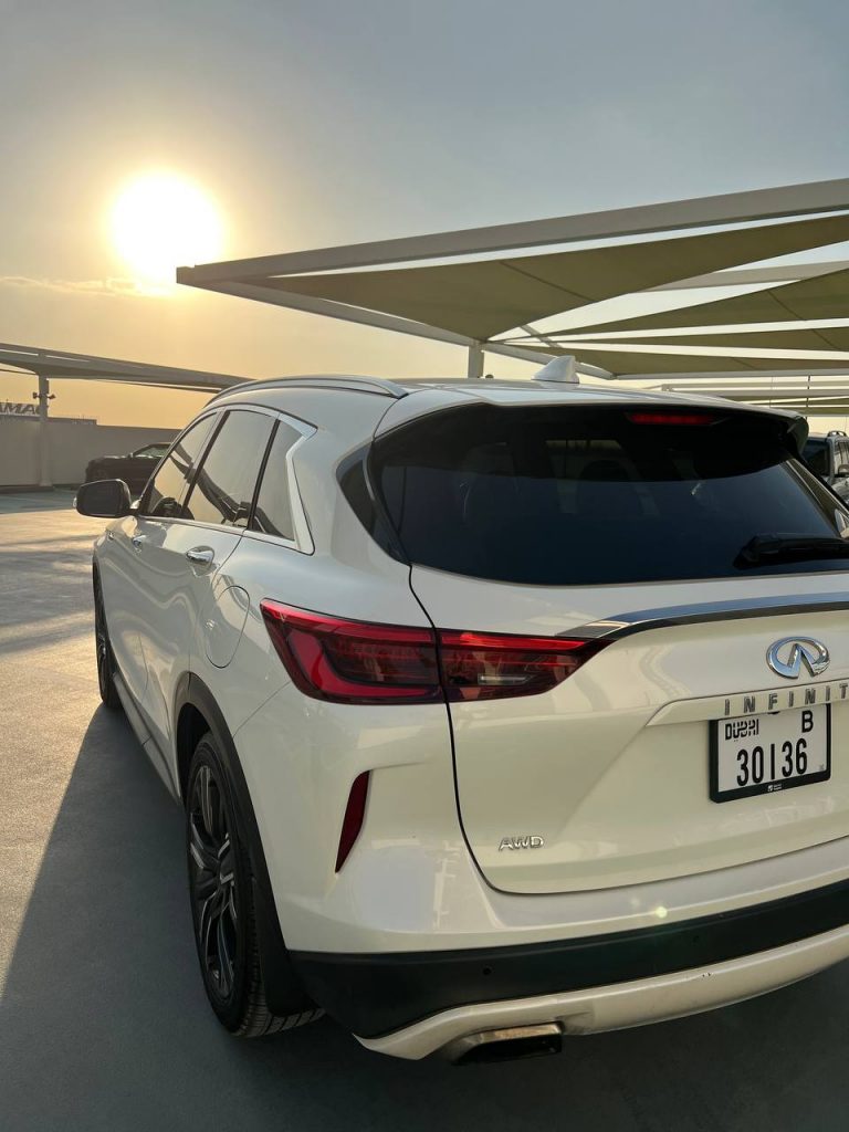 Арендовать infiniti qx50 в Дубае
