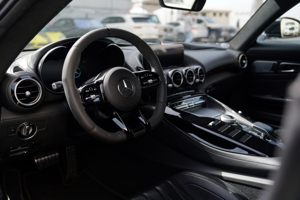Аренда Mercedes AMG GT в Дубае