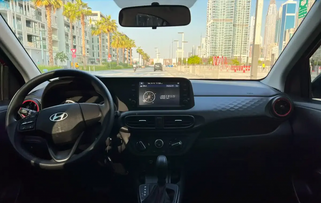 Аренда Hyundai i10 2024 в Дубае