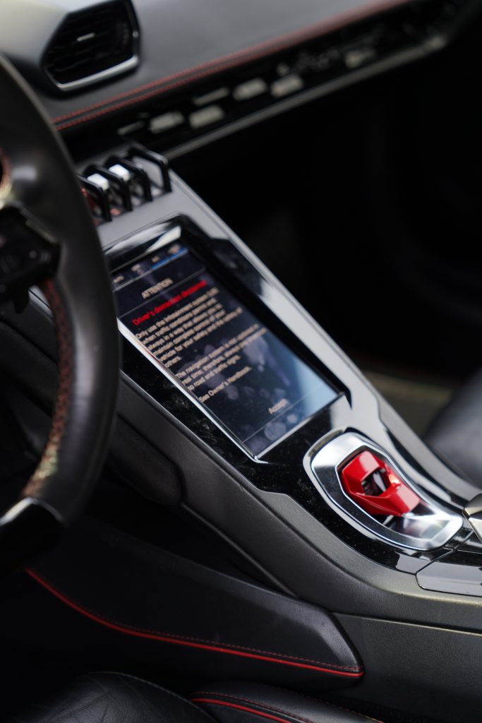 Аренда Lamborghini Huracan в Дубае