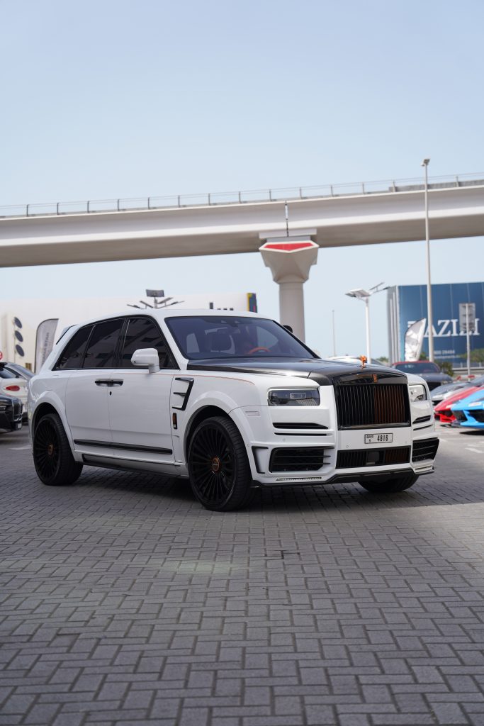 Аренда Rolls-Royce Cullinan в Дубае