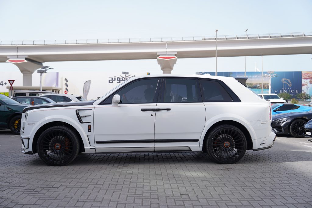 Аренда Rolls-Royce Cullinan в Дубае