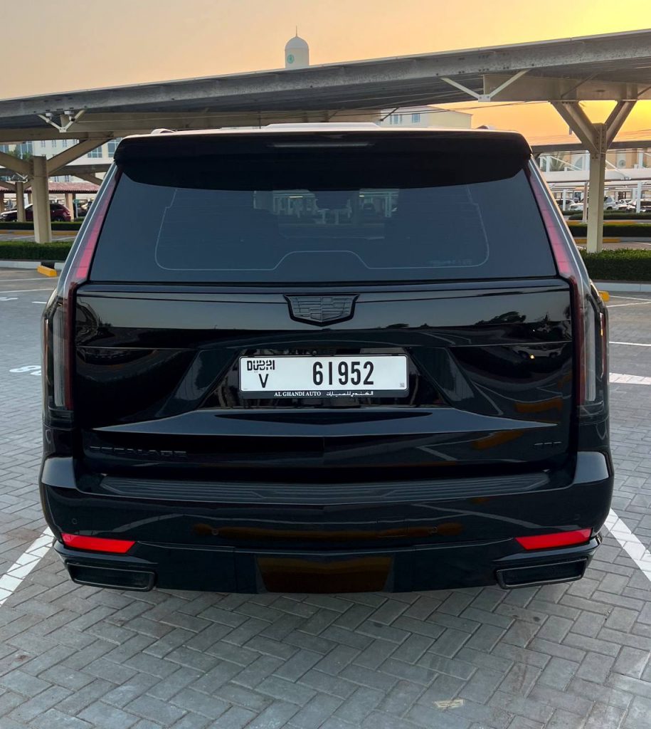 Аренда Cadillac Escalade 2023 в Дубае