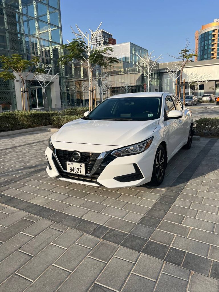 Аренда nissan sentra в Дубае