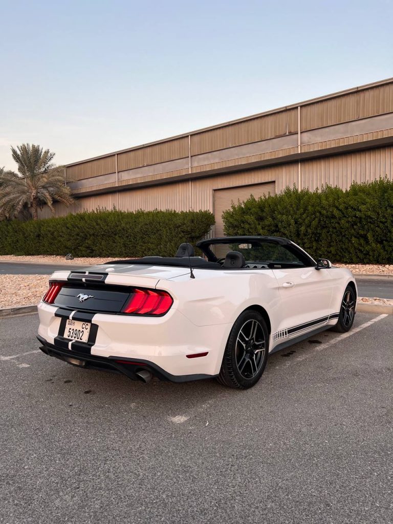 Аренда Ford mustang 2.3 convertible в Дубае